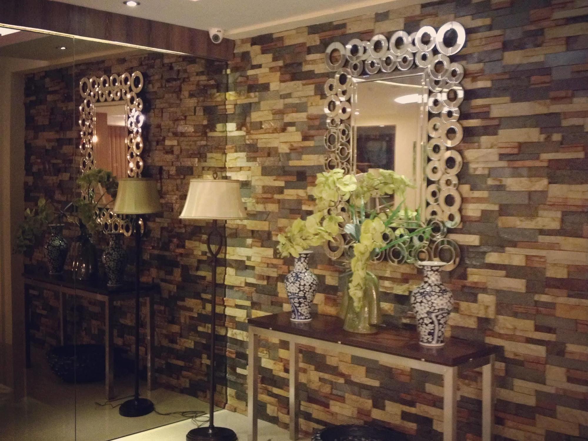 Ramayana Hotel Makassar Buitenkant foto